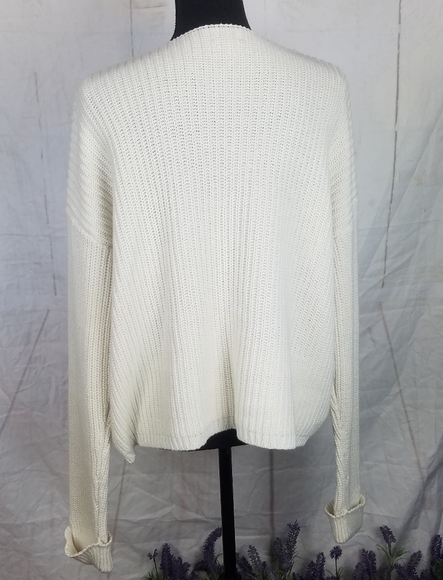 A n.a cream pull over sweater - Picture 2 of 6